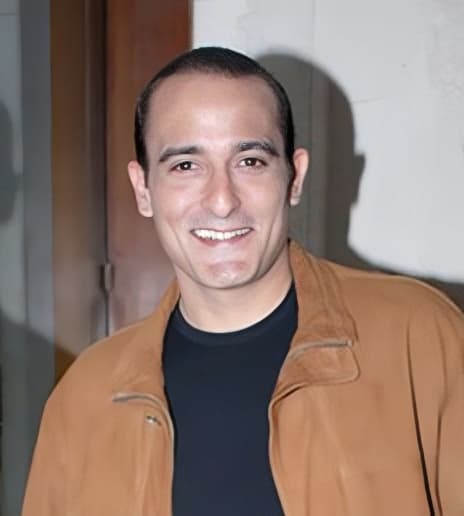 Akshay Khanna - Actor hair transplant