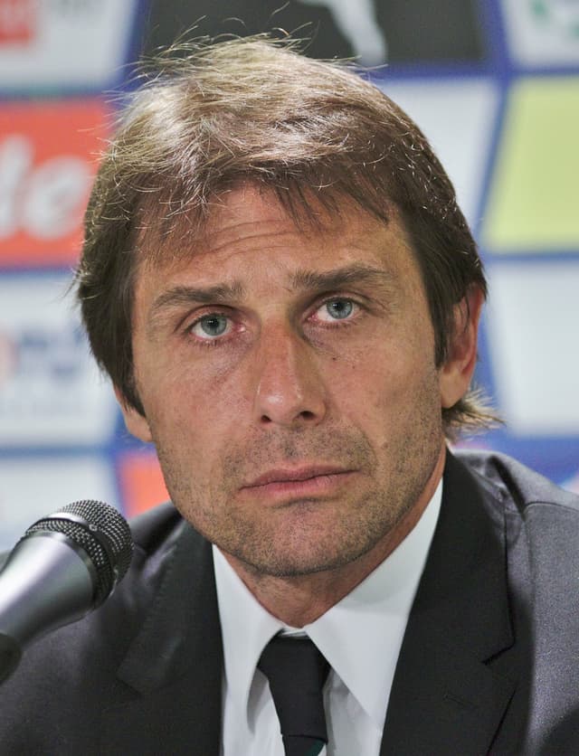 Antonio Conte - Athlete with unconfirmed hair transplant