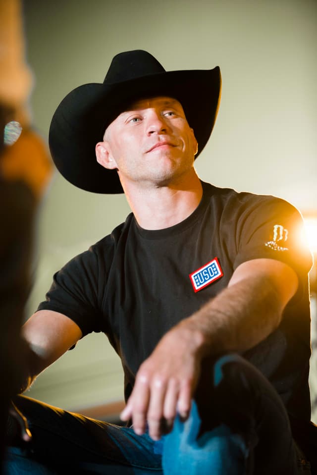 Donald Cerrone - Athlete with unconfirmed hair transplant