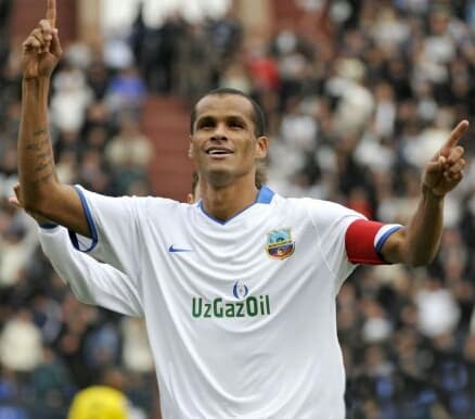 Rivaldo - Athlete with unconfirmed hair transplant
