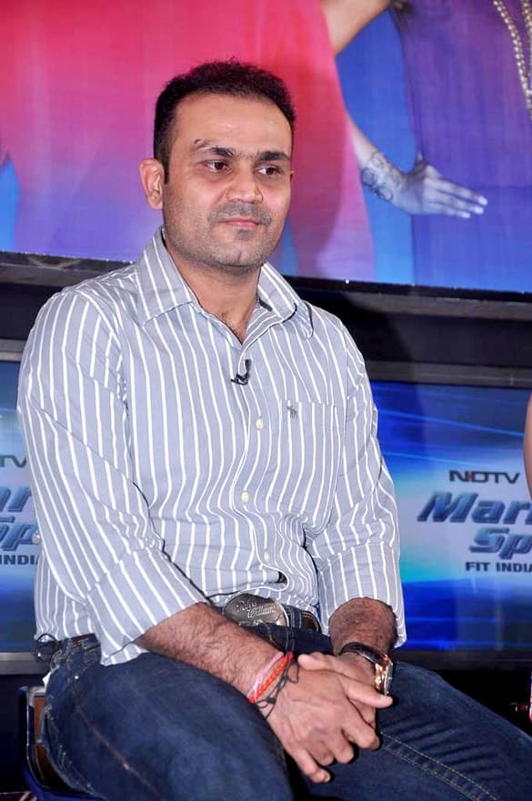 Virender Sehwag - Athlete with unconfirmed hair transplant